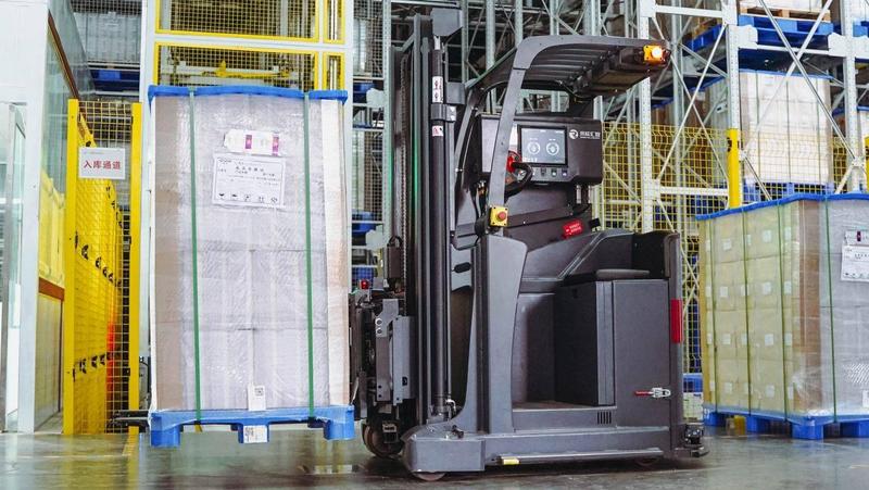 智能仓储解决方案 (4).jpeg